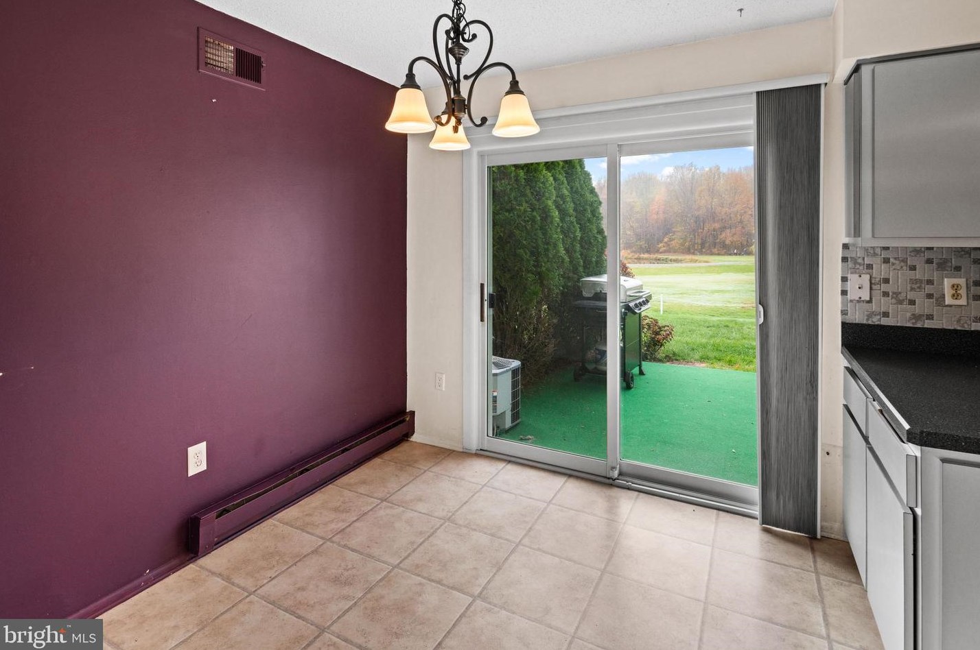 432 Andover Dr, Monroe Twp NJ 08831-7612 exterior