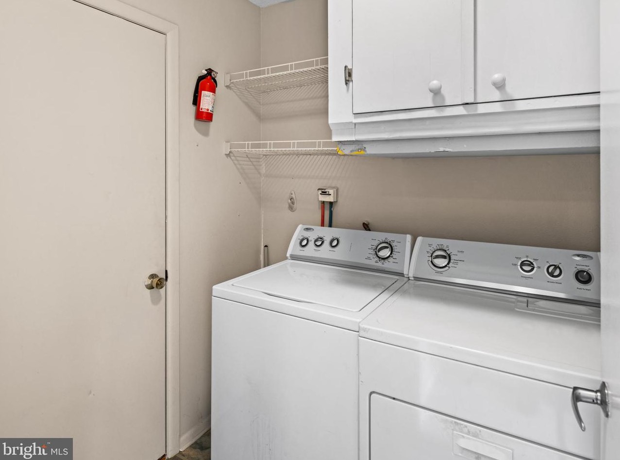 432 Andover Dr, Monroe Twp NJ 08831-7612 exterior