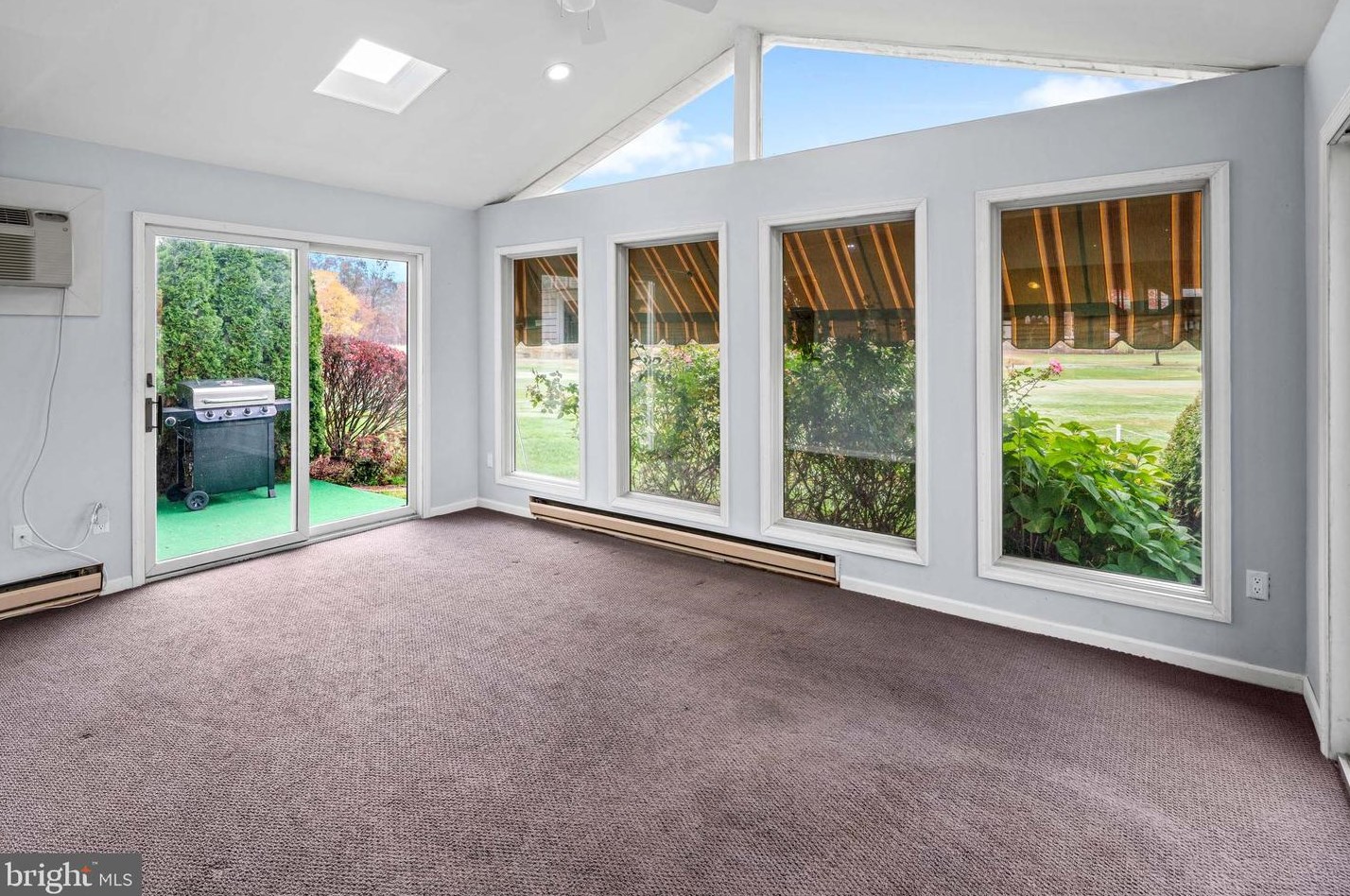 432 Andover Dr, Monroe Twp NJ 08831-7612 exterior