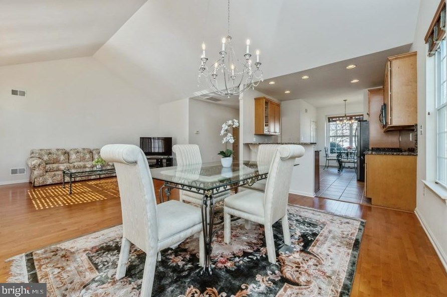 18 Missy Ln, Monroe Twp NJ 08831-3768 exterior