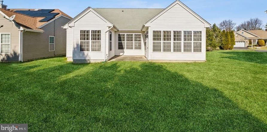 18 Missy Ln, Monroe Twp NJ 08831-3768 exterior