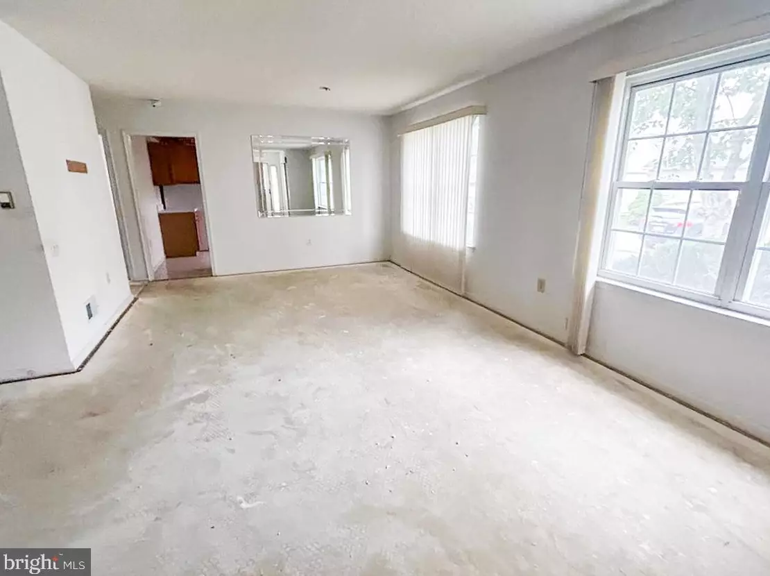 193 Tanager Dr, Monroe Twp NJ exterior