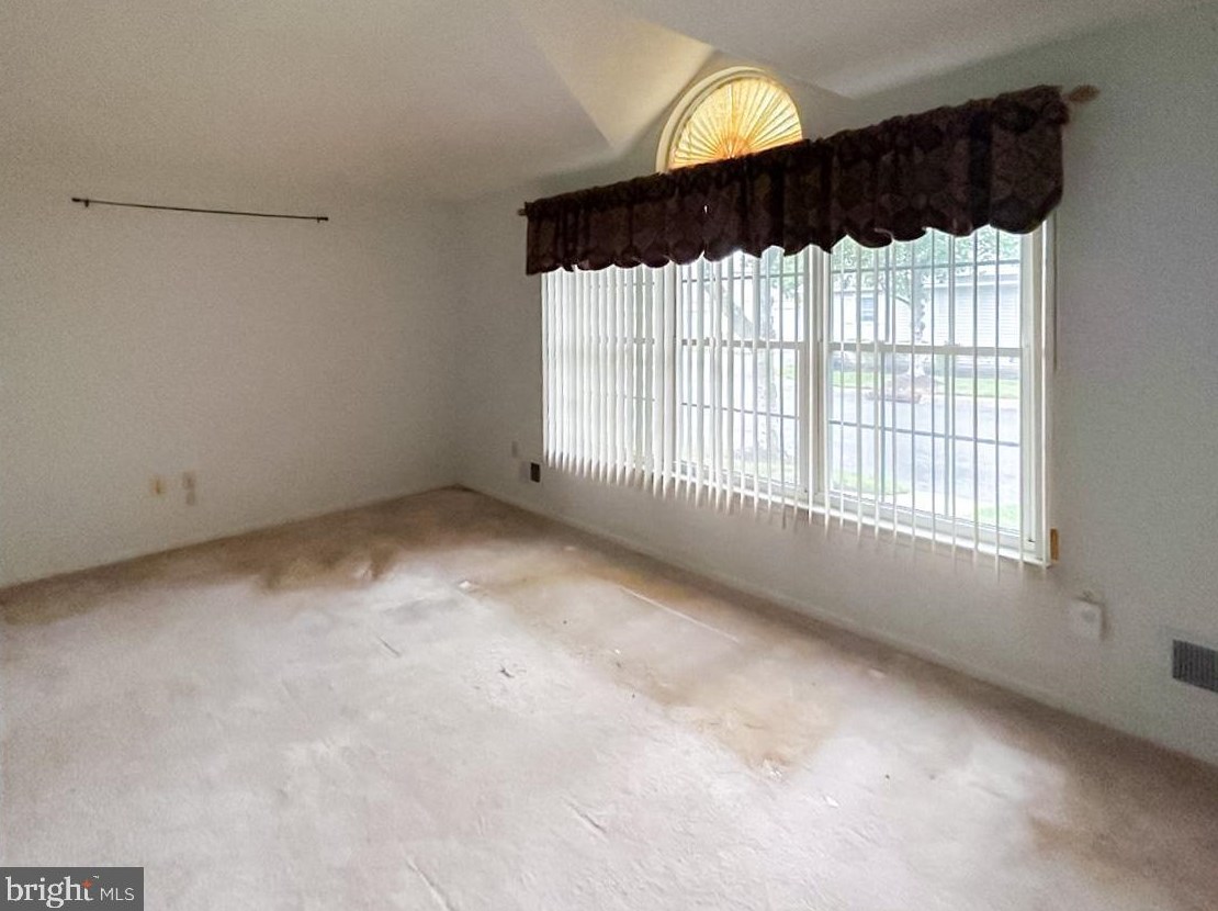 193 Tanager Dr, Monroe Twp NJ exterior