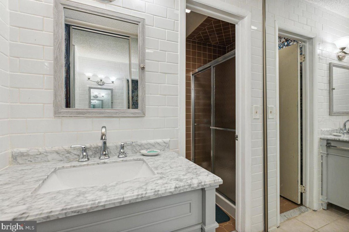 420 Andover Dr, Monroe Twp NJ 08831-7612 exterior