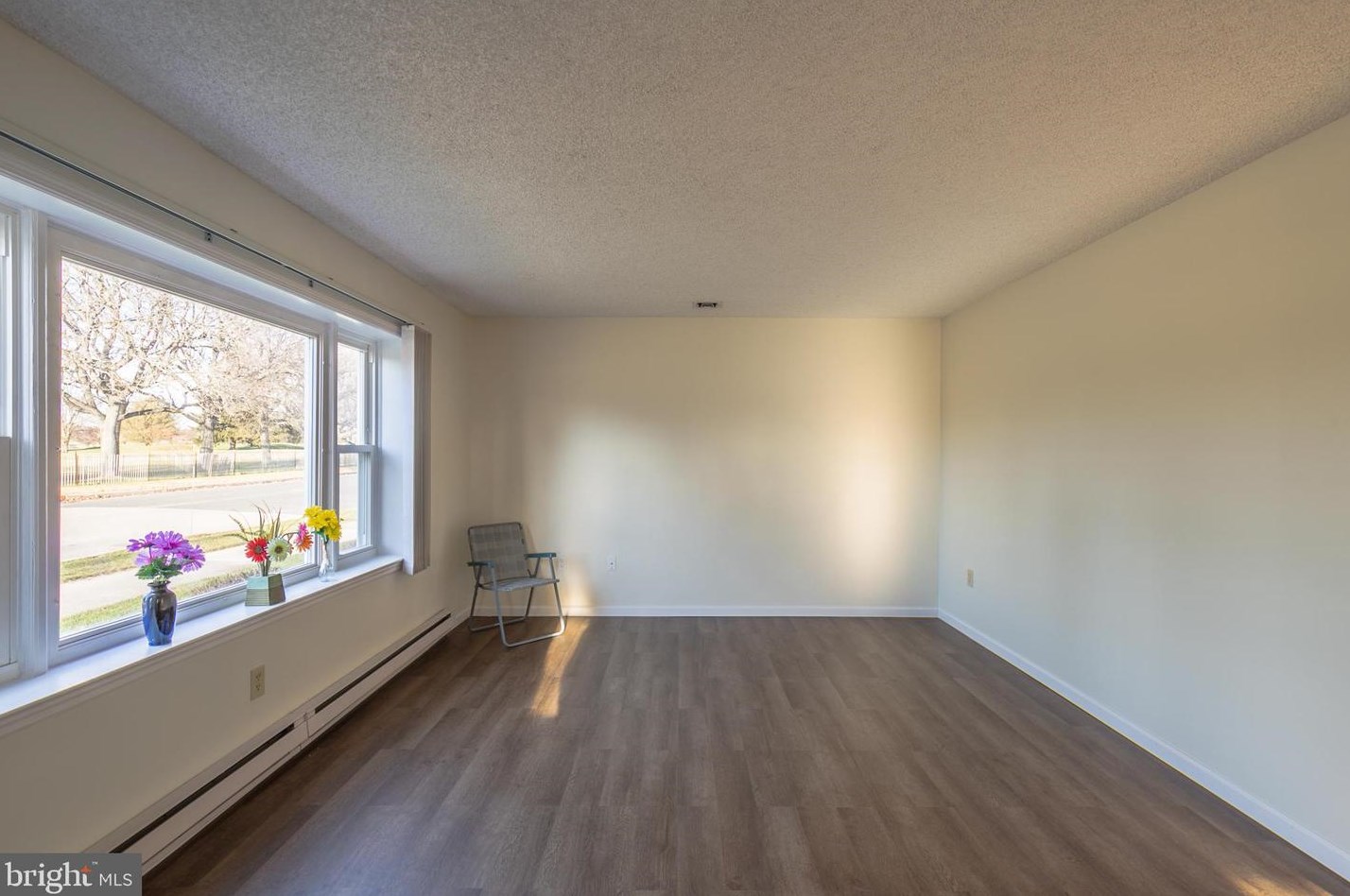 324 Old Nassau Rd, Monroe Township NJ  08831-1706 exterior