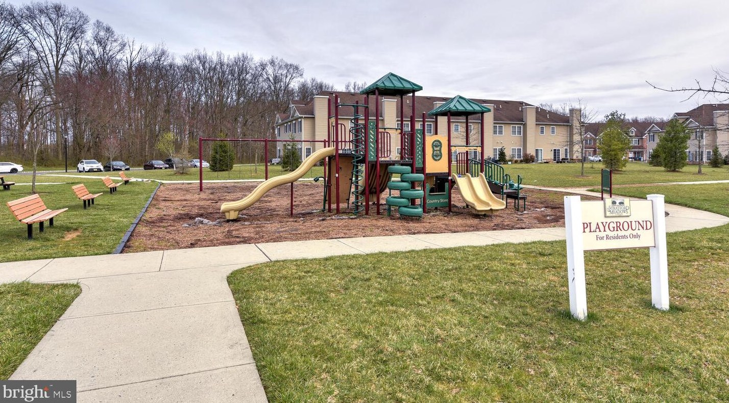 113 Morgan Way, Monroe Twp NJ 08831-4101 exterior