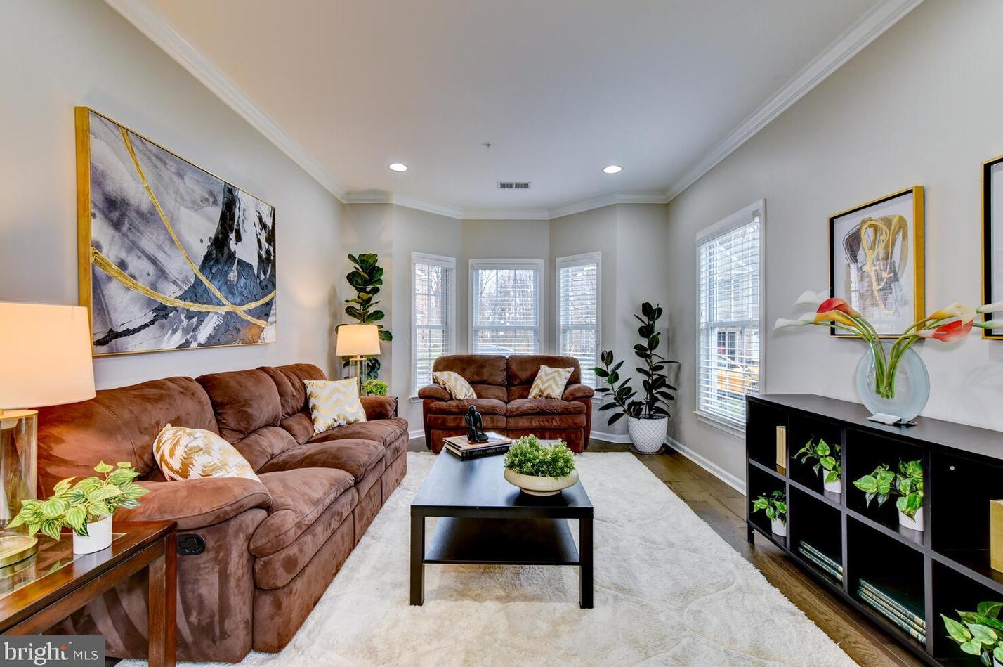 113 Morgan Way, Monroe Twp NJ 08831-4101 exterior