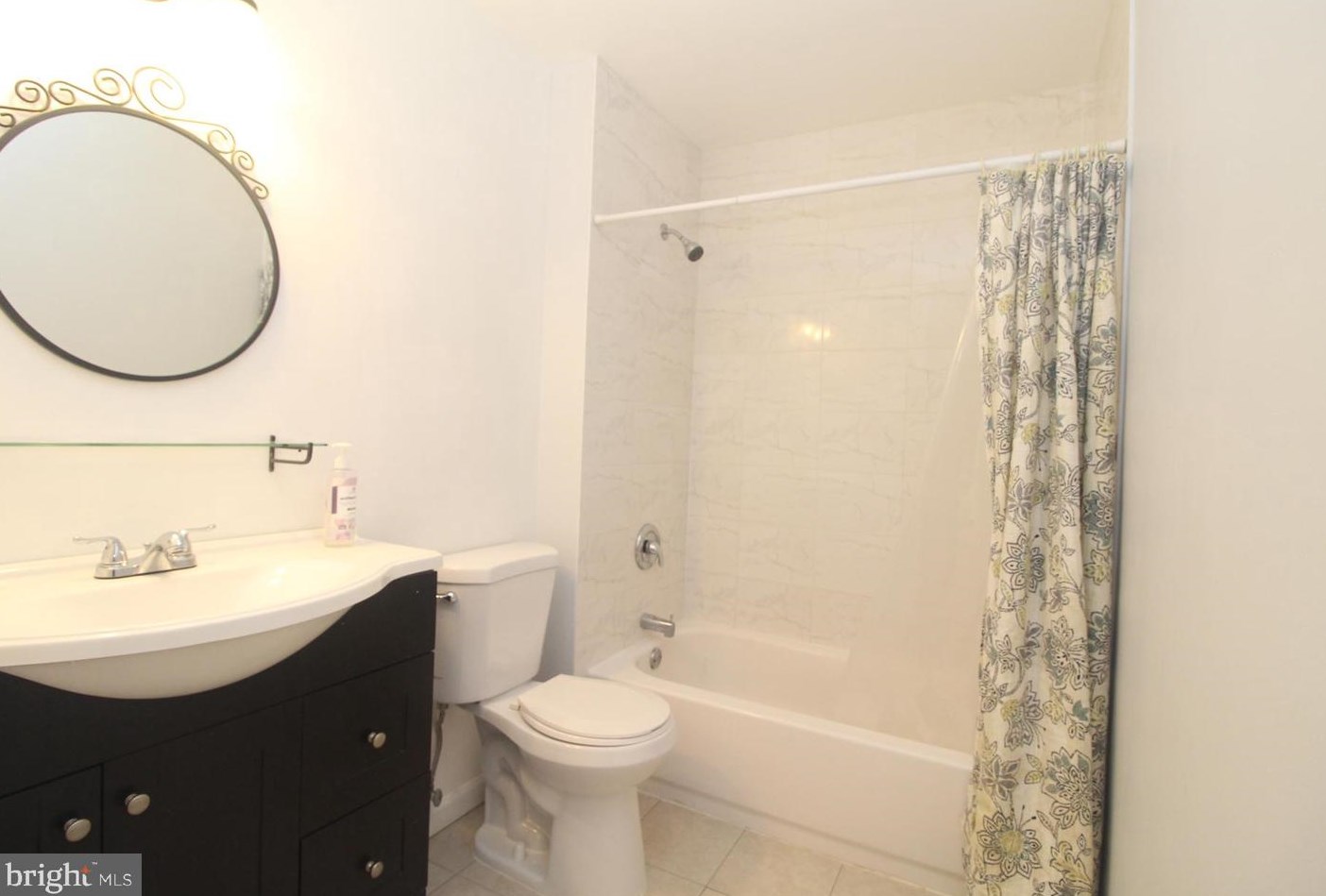 7312 Tamarron Dr, Plainsboro NJ 08536-4347 exterior