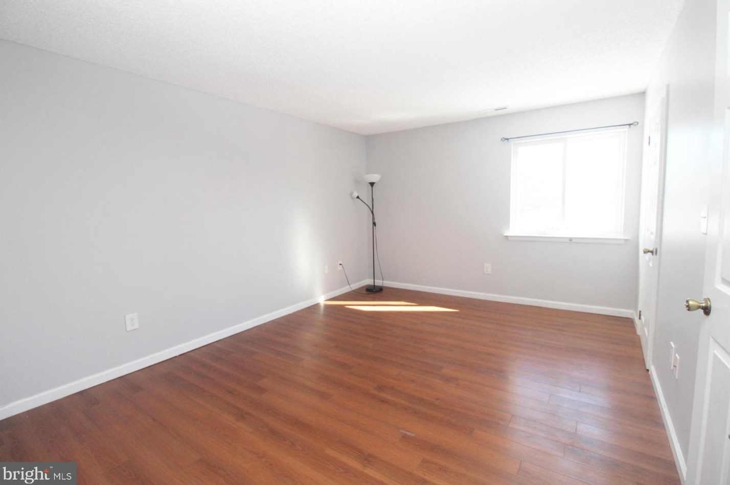 7312 Tamarron Dr, Plainsboro NJ 08536-4347 exterior