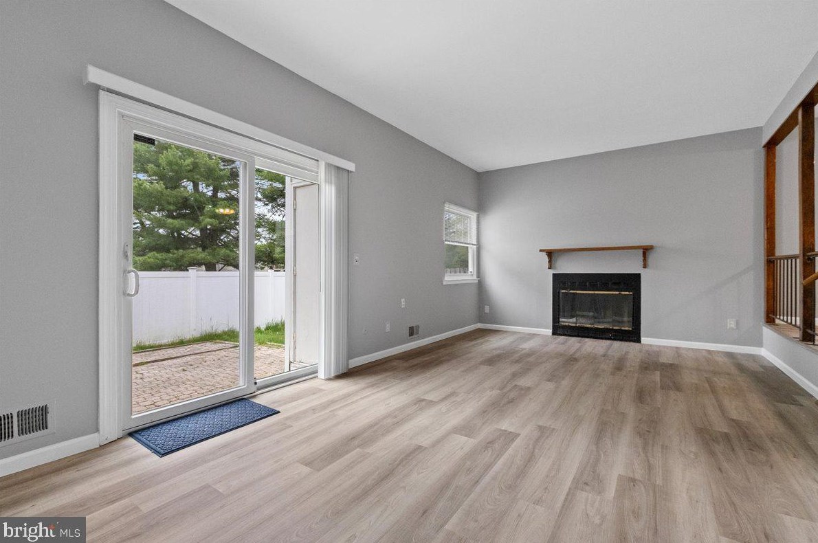 12 Miriam Ct, South Brunswick NJ 08810-1328 exterior