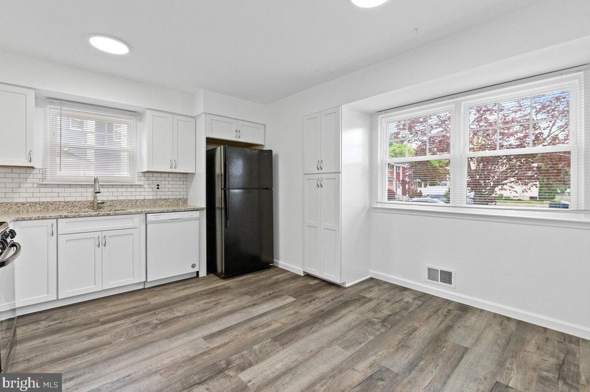 12 Miriam Ct, South Brunswick NJ 08810-1328 exterior