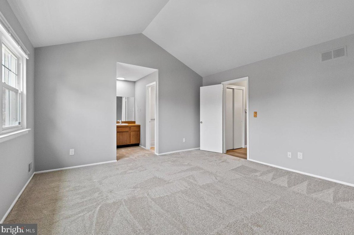 12 Miriam Ct, South Brunswick NJ 08810-1328 exterior