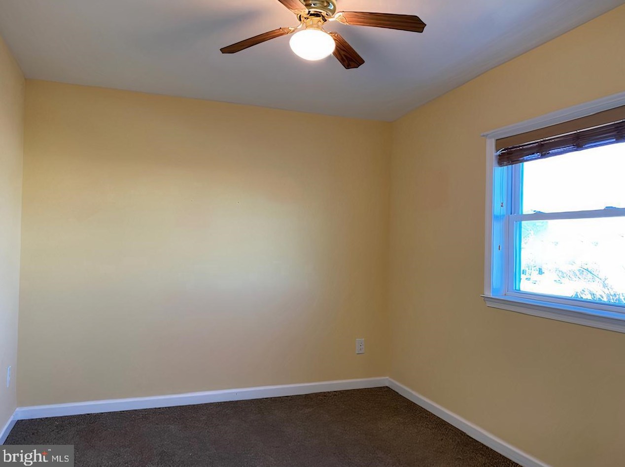 1064 Radio Rd, Tuckerton NJ  08087-1517 exterior