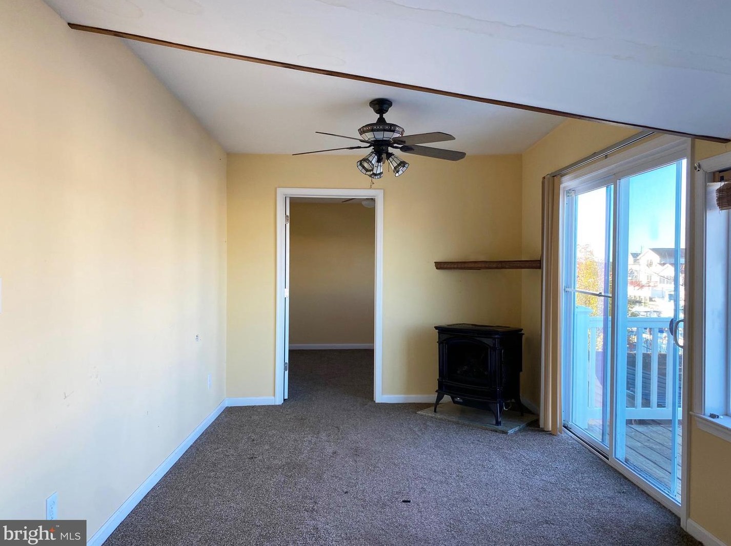 1064 Radio Rd, Tuckerton NJ  08087-1517 exterior