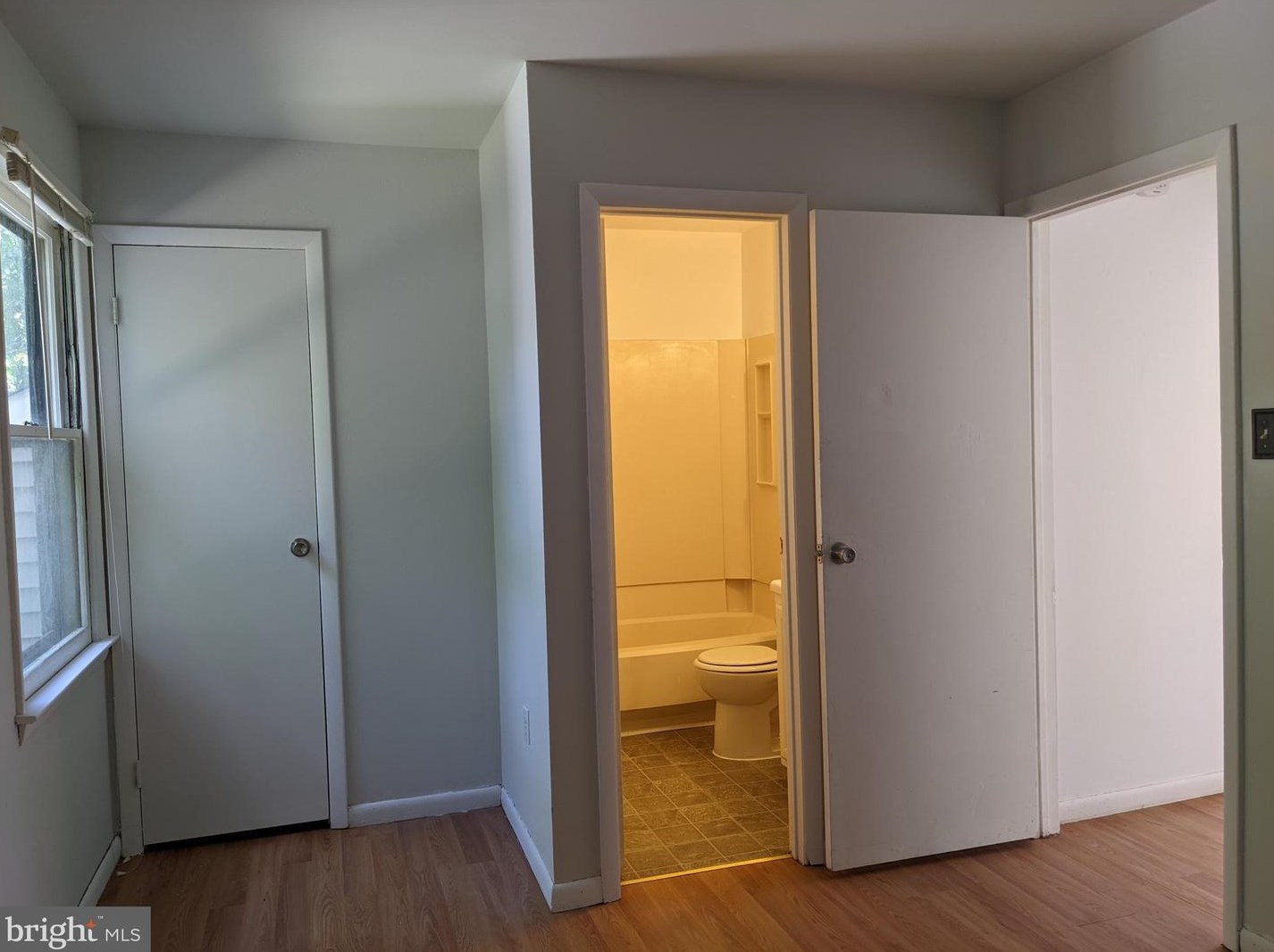 87 Scotch Pne Dr, Tuckerton NJ 08087-1859 exterior