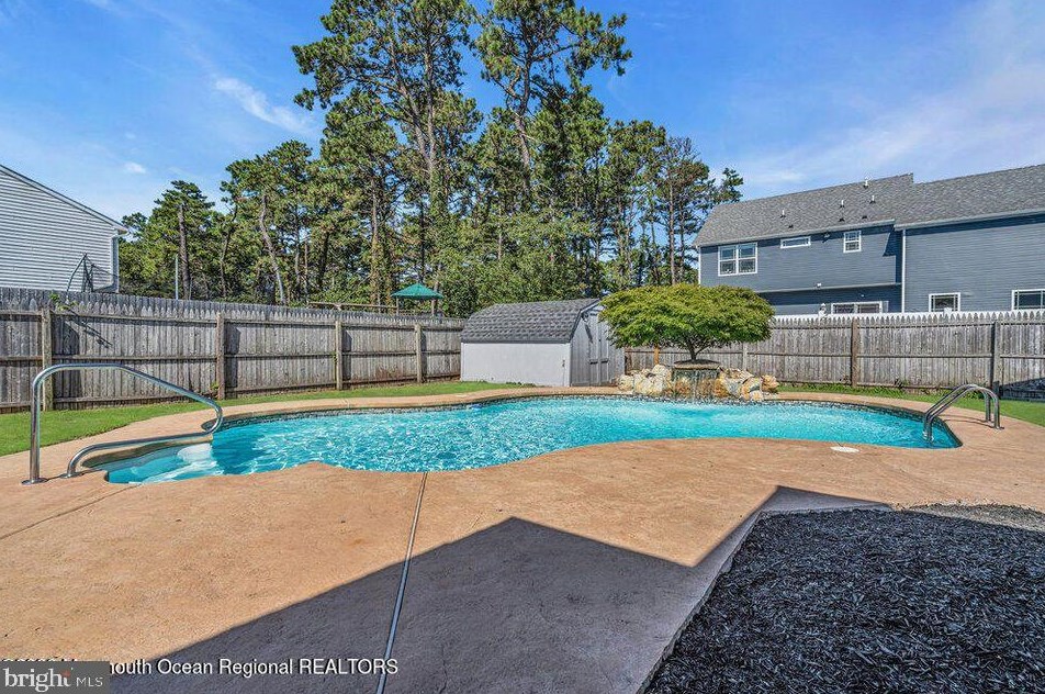 801 Middlesex St, Toms River NJ 08757-2521 exterior