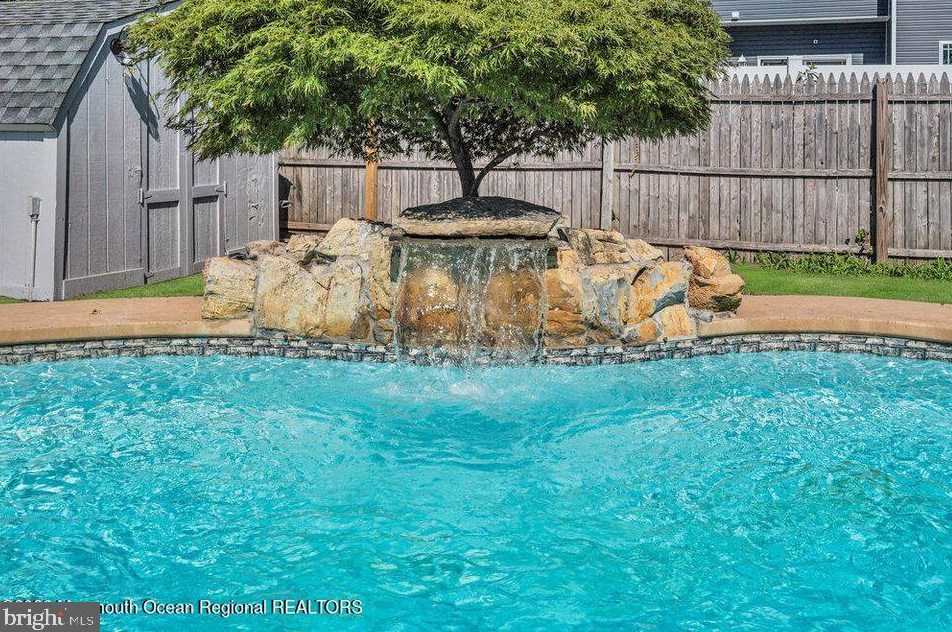 801 Middlesex St, Toms River NJ 08757-2521 exterior