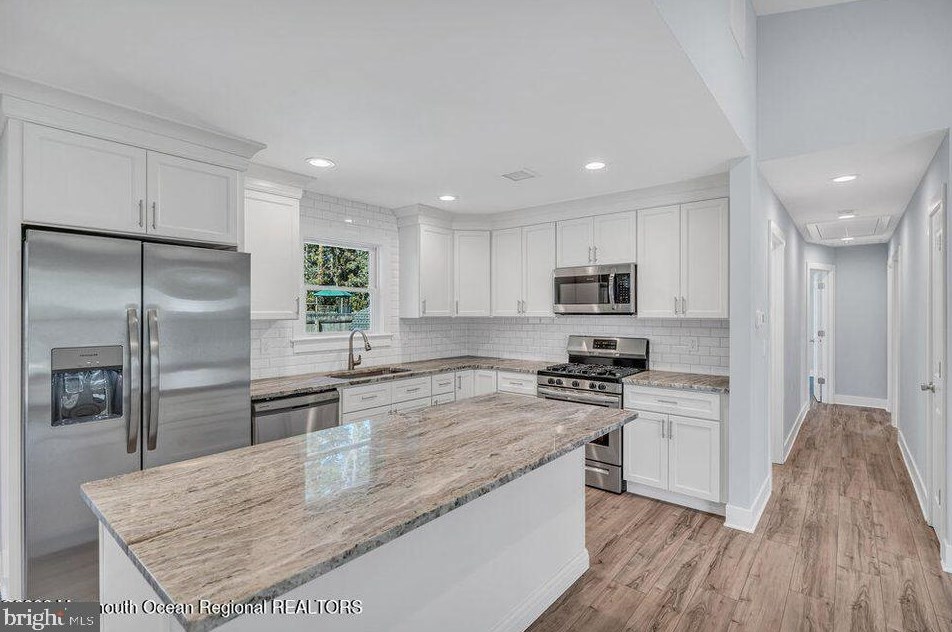 801 Middlesex St, Toms River NJ 08757-2521 exterior