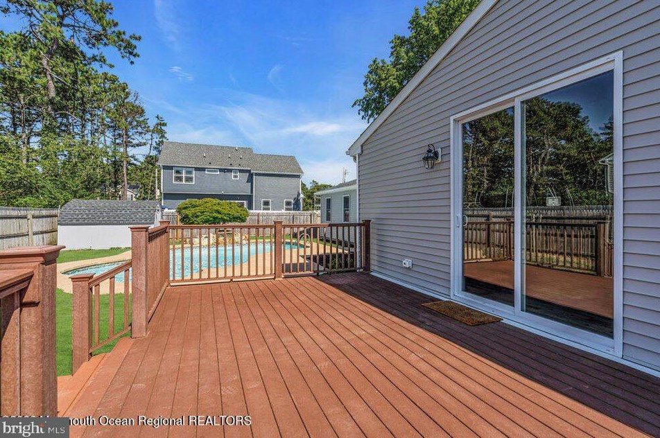 801 Middlesex St, Toms River NJ 08757-2521 exterior