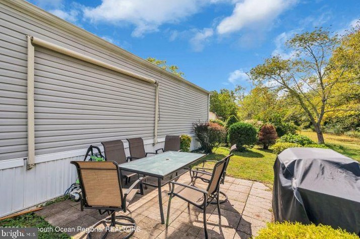 916 Peaceful Way, Toms River NJ  08755-1194 exterior