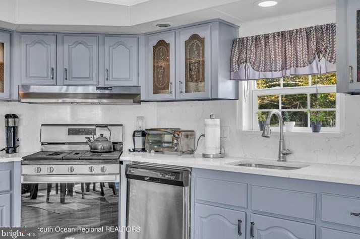 916 Peaceful Way, Toms River NJ  08755-1194 exterior