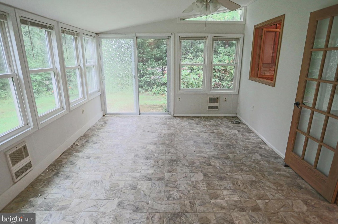 15 Cohanzick Ct, Tuckerton NJ  08087-3019 exterior