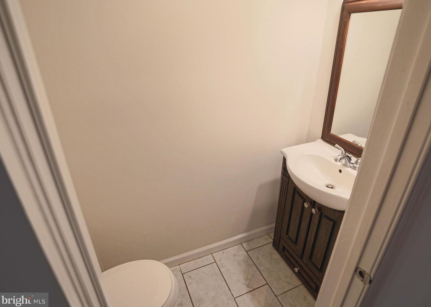15 Cohanzick Ct, Tuckerton NJ  08087-3019 exterior