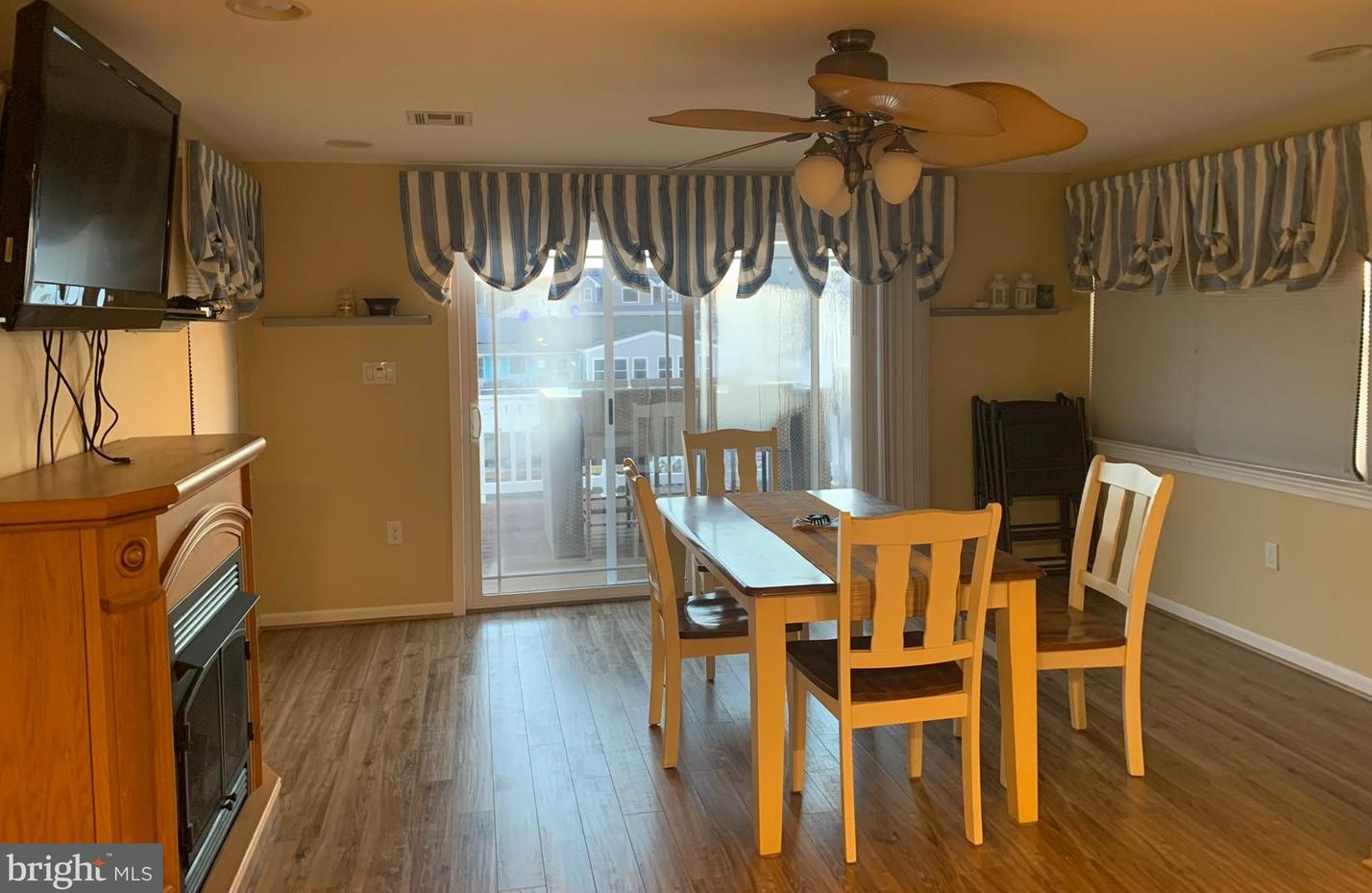 15 Louisiana Dr, Tuckerton NJ  08087-1021 exterior
