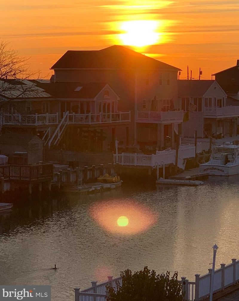 15 Louisiana Dr, Tuckerton NJ  08087-1021 exterior