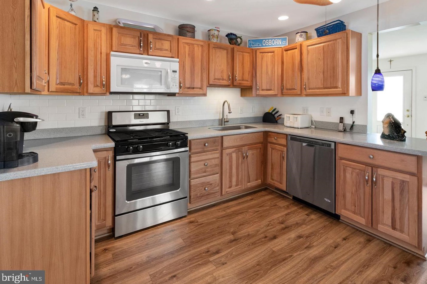 15 Louisiana Dr, Tuckerton NJ  08087-1021 exterior