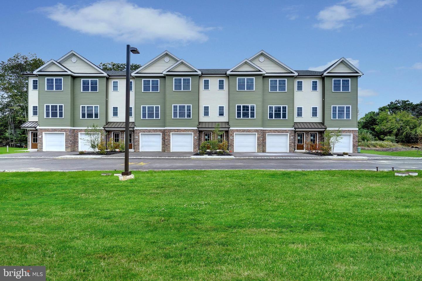 44 Mill Creek Ct, Bayville, NJ 08721 MLS NJOC2015198 Coldwell Banker