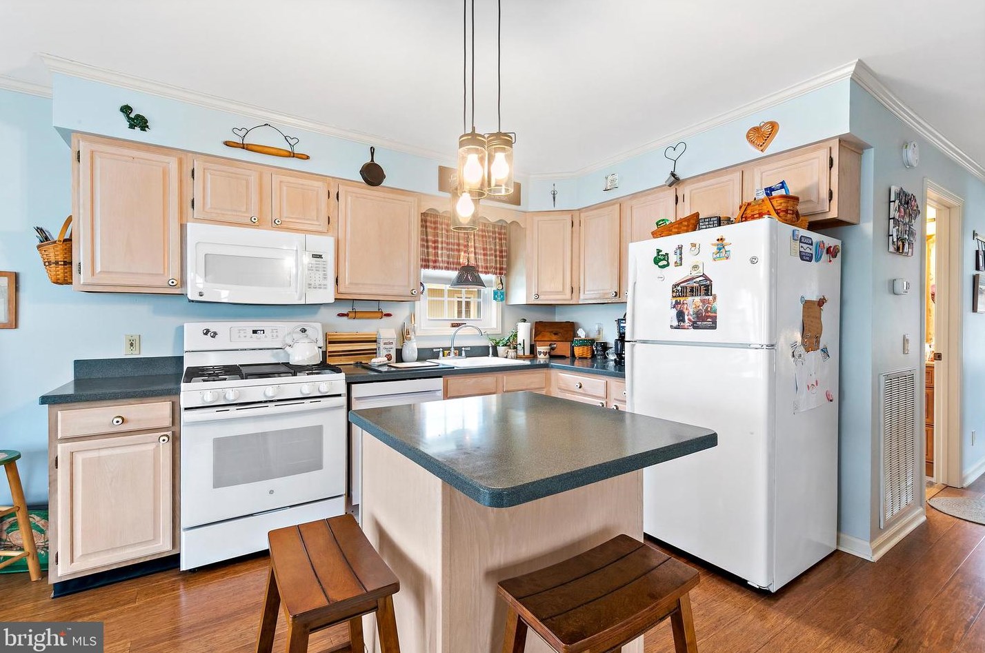 102 26th St, Long Beach Township NJ  08008-4207 exterior