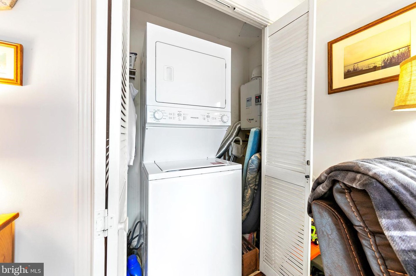 102 26th St, Long Beach Township NJ  08008-4207 exterior