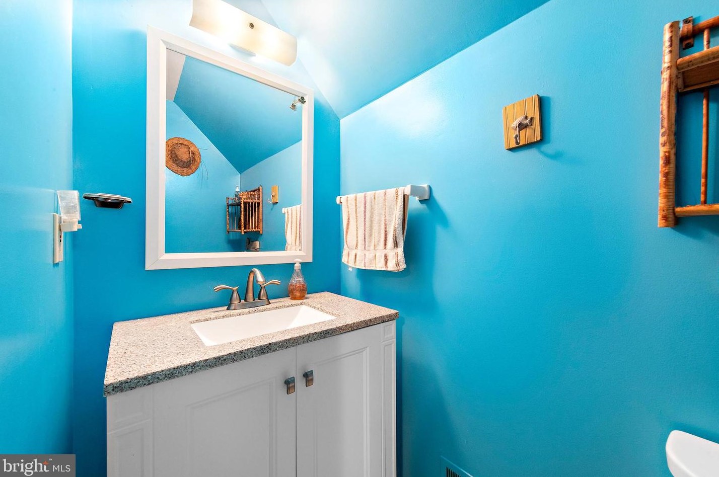 102 26th St, Long Beach Township NJ  08008-4207 exterior