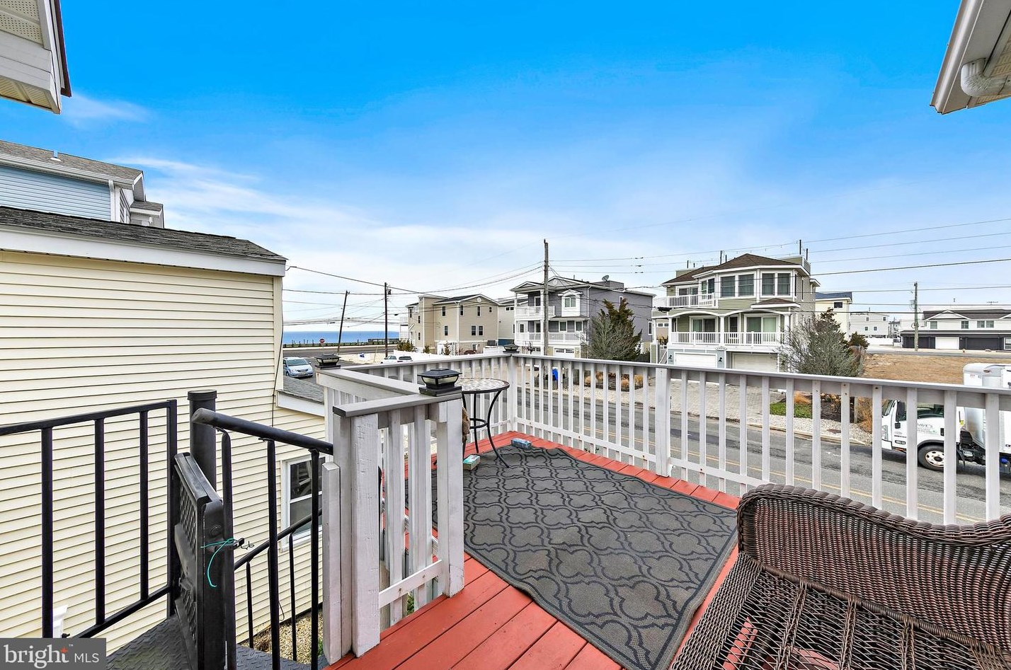 102 26th St, Long Beach Township NJ  08008-4207 exterior