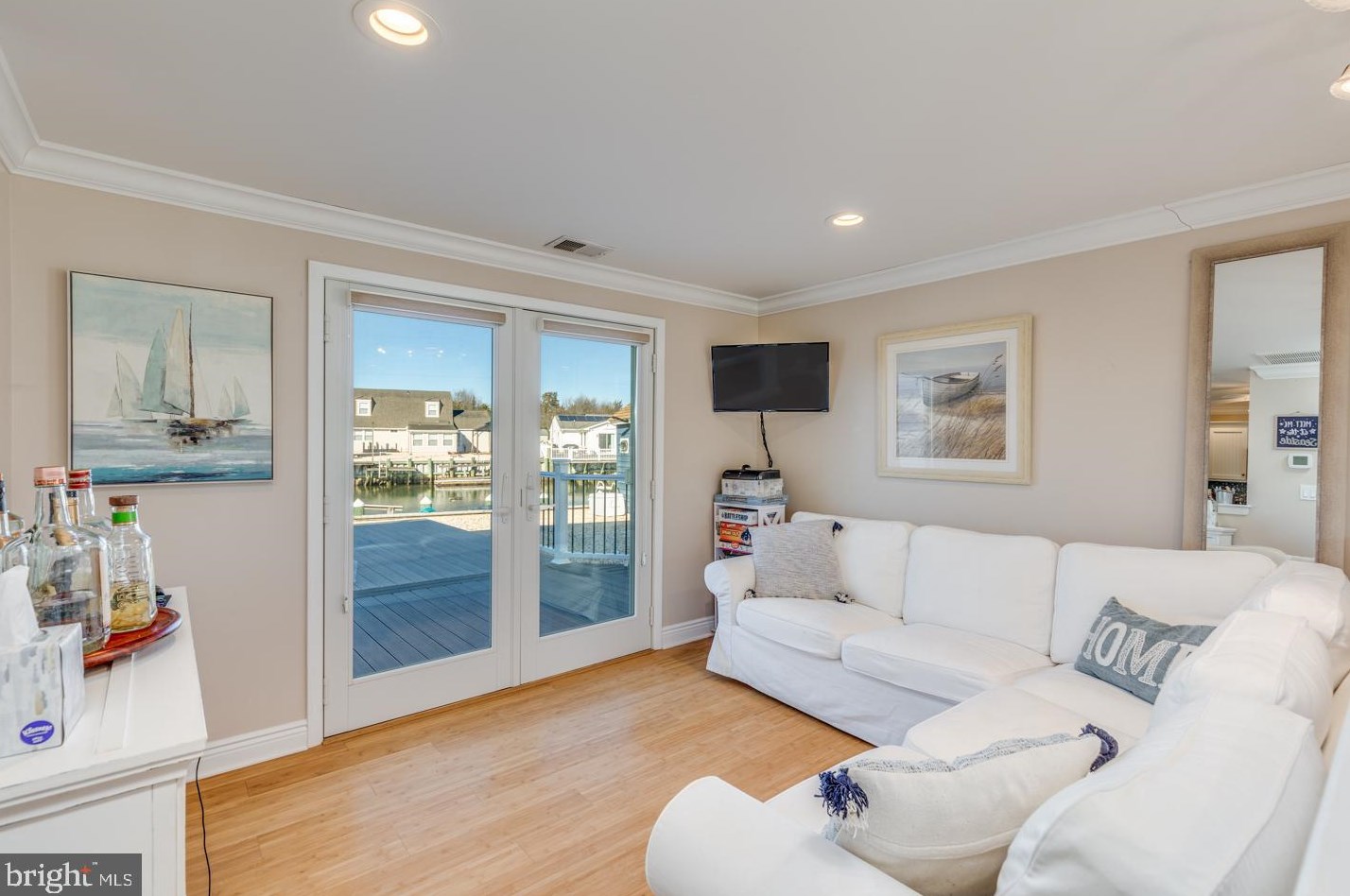 10 Kentucky Dr, Tuckerton NJ  08087-1035 exterior