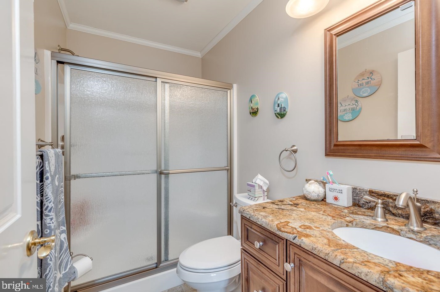 10 Kentucky Dr, Tuckerton NJ  08087-1035 exterior