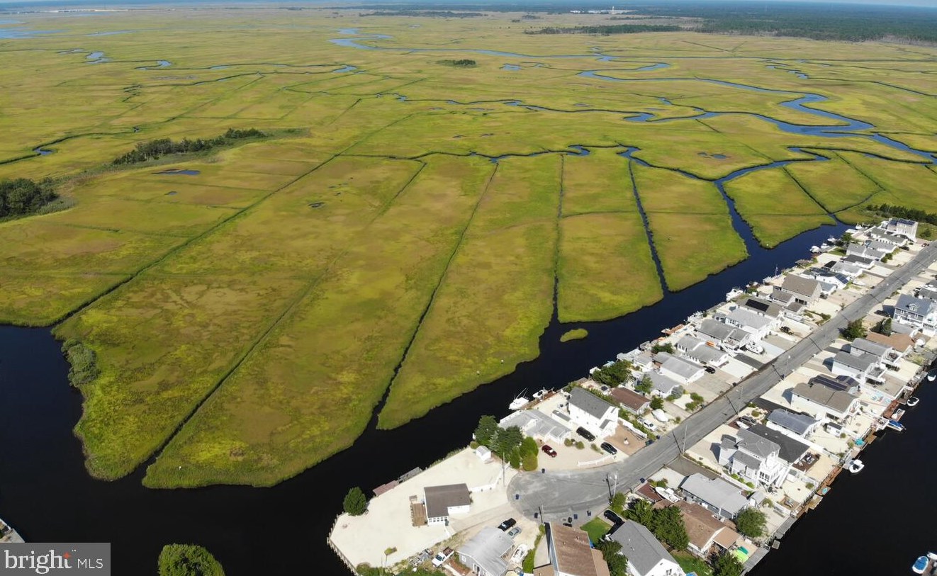 30 Portland Dr, Tuckerton NJ  08087-1213 exterior