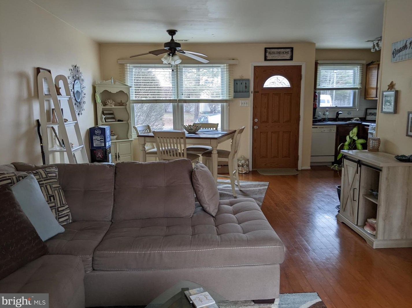 7 Pin Oak Ln, Tuckerton NJ  08087-1853 exterior