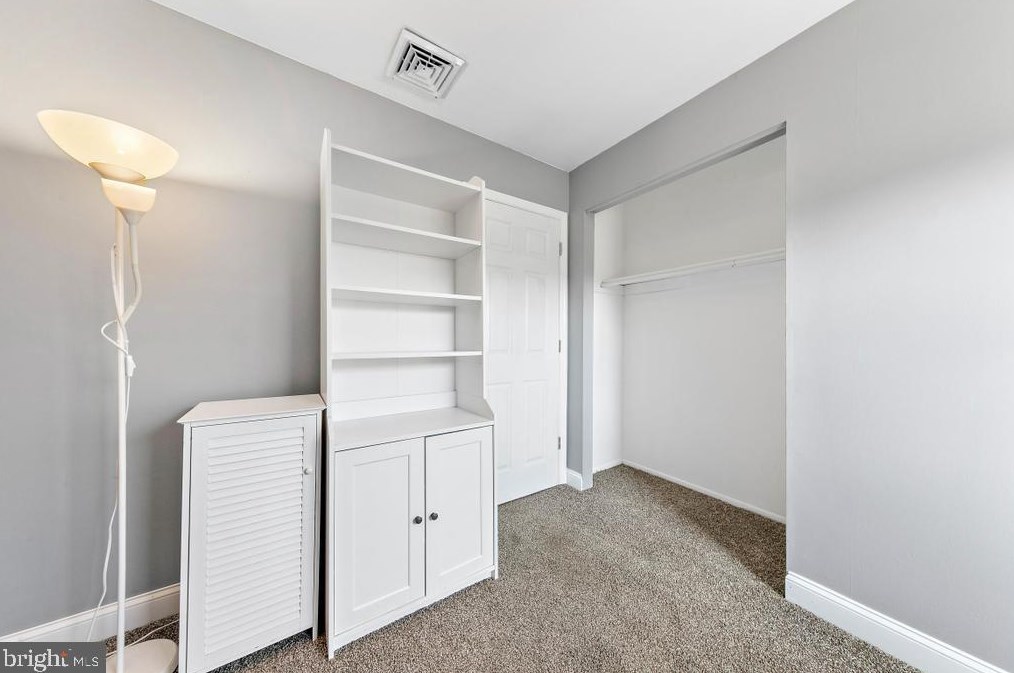 403 5th St, Waretown NJ  08758-2917 exterior