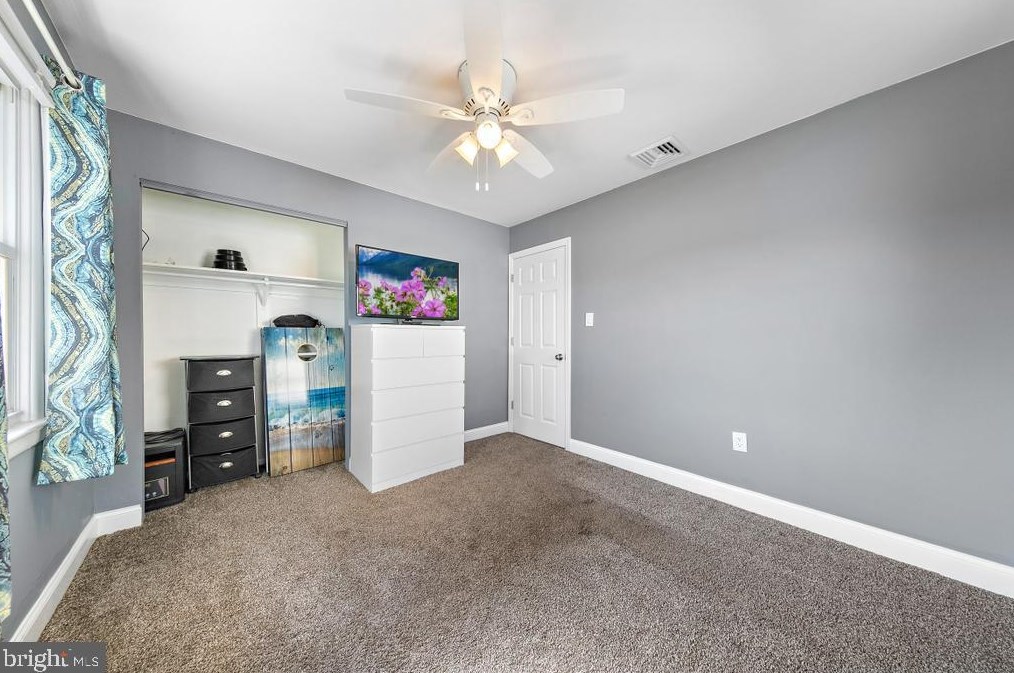 403 5th St, Waretown NJ  08758-2917 exterior