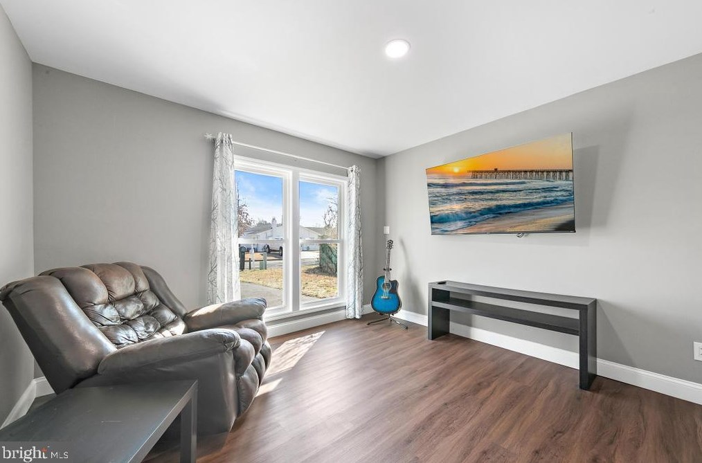 403 5th St, Waretown NJ  08758-2917 exterior