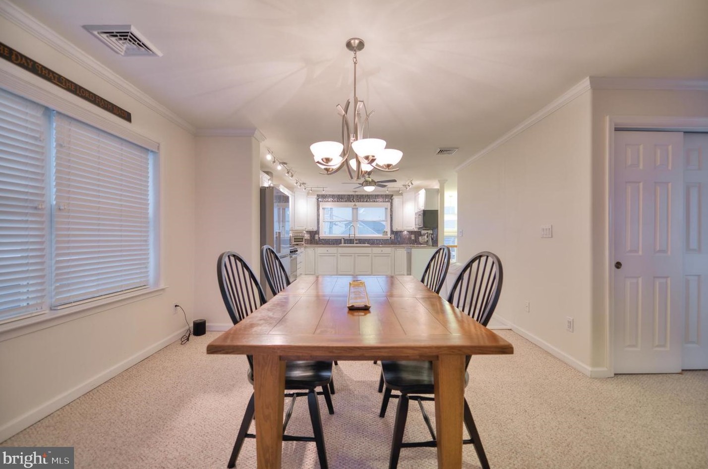 25 Schuylkill Rd, Tuckerton NJ  08087-1127 exterior