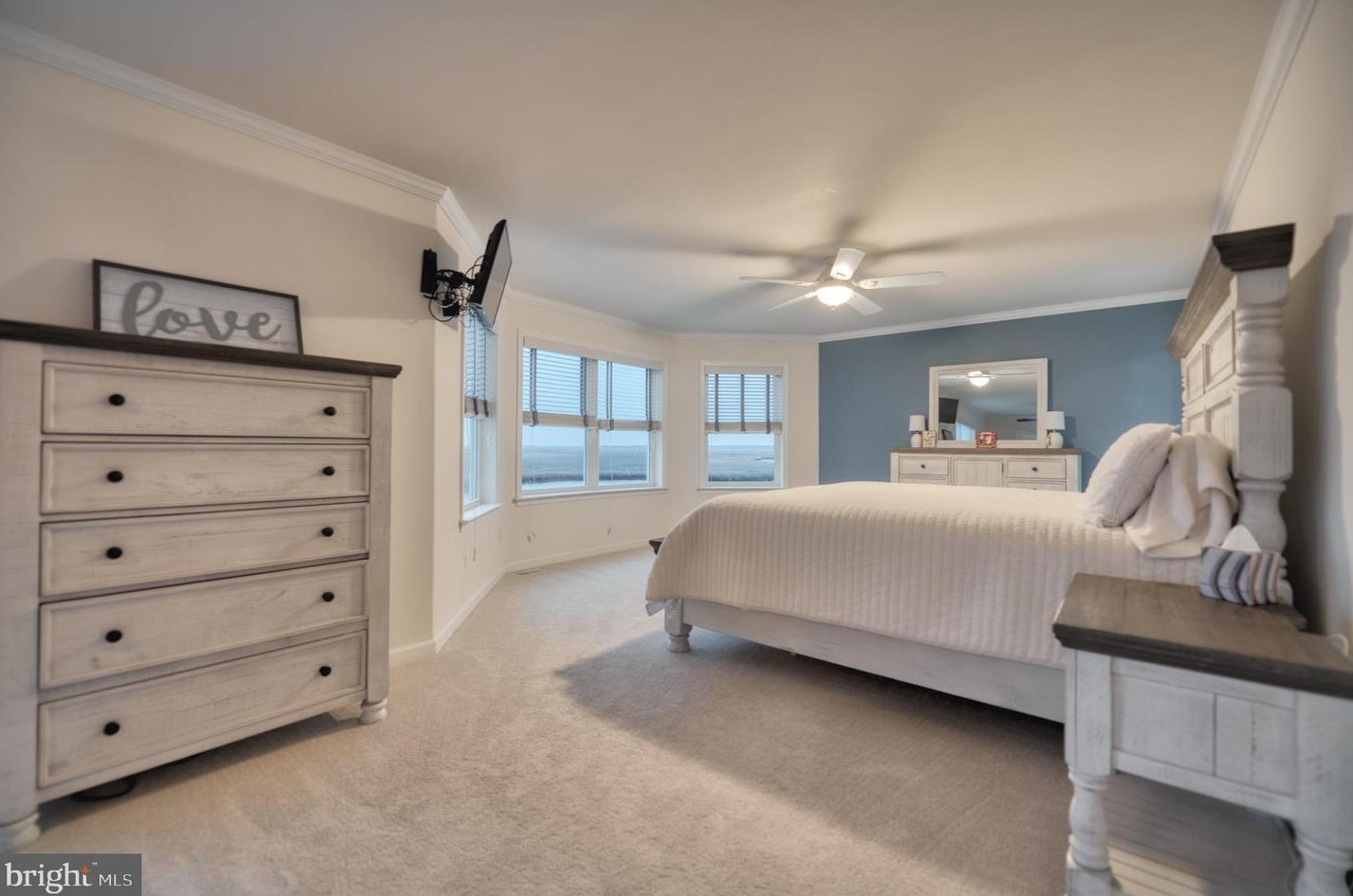 25 Schuylkill Rd, Tuckerton NJ  08087-1127 exterior