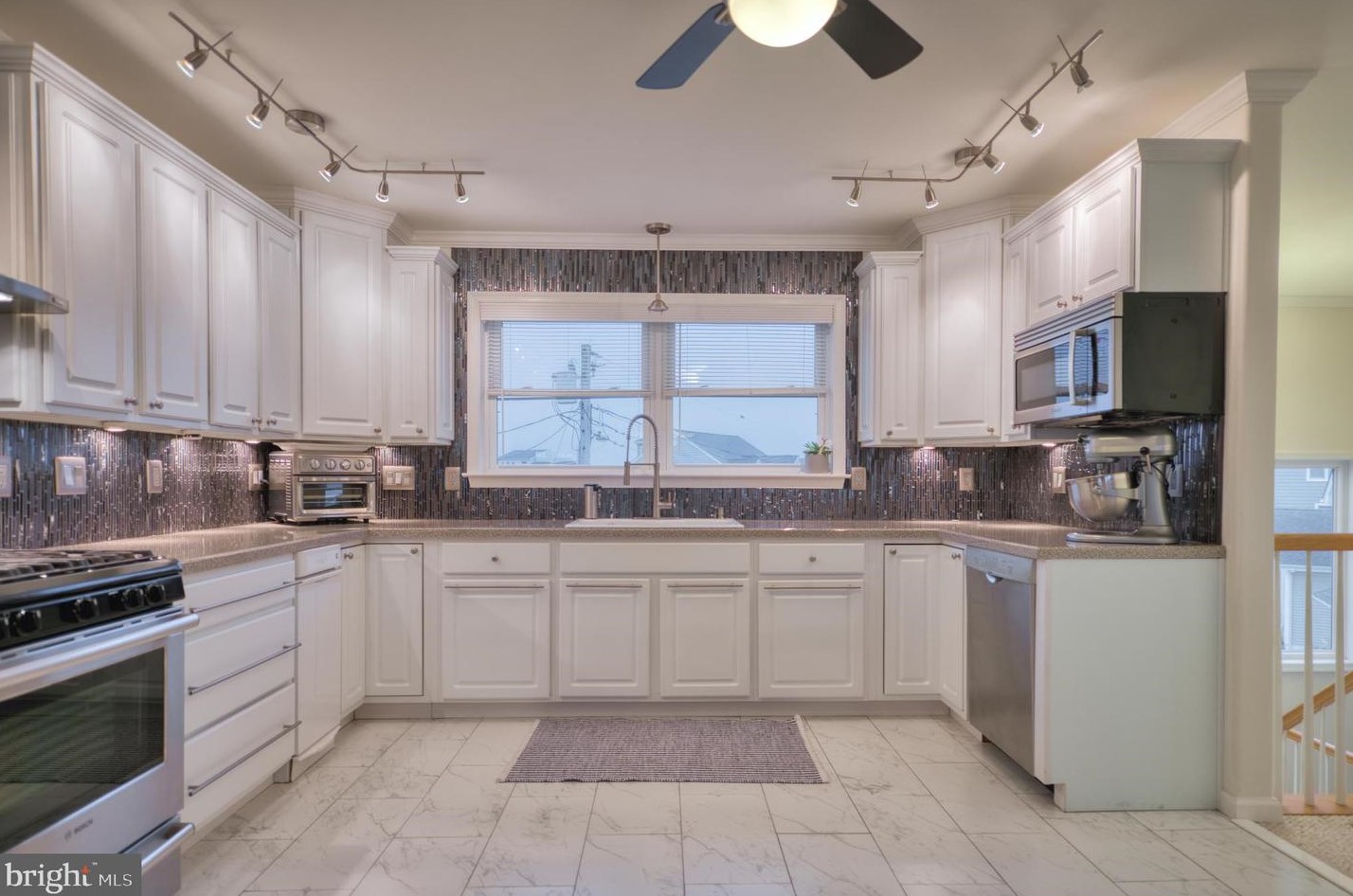 25 Schuylkill Rd, Tuckerton NJ  08087-1127 exterior