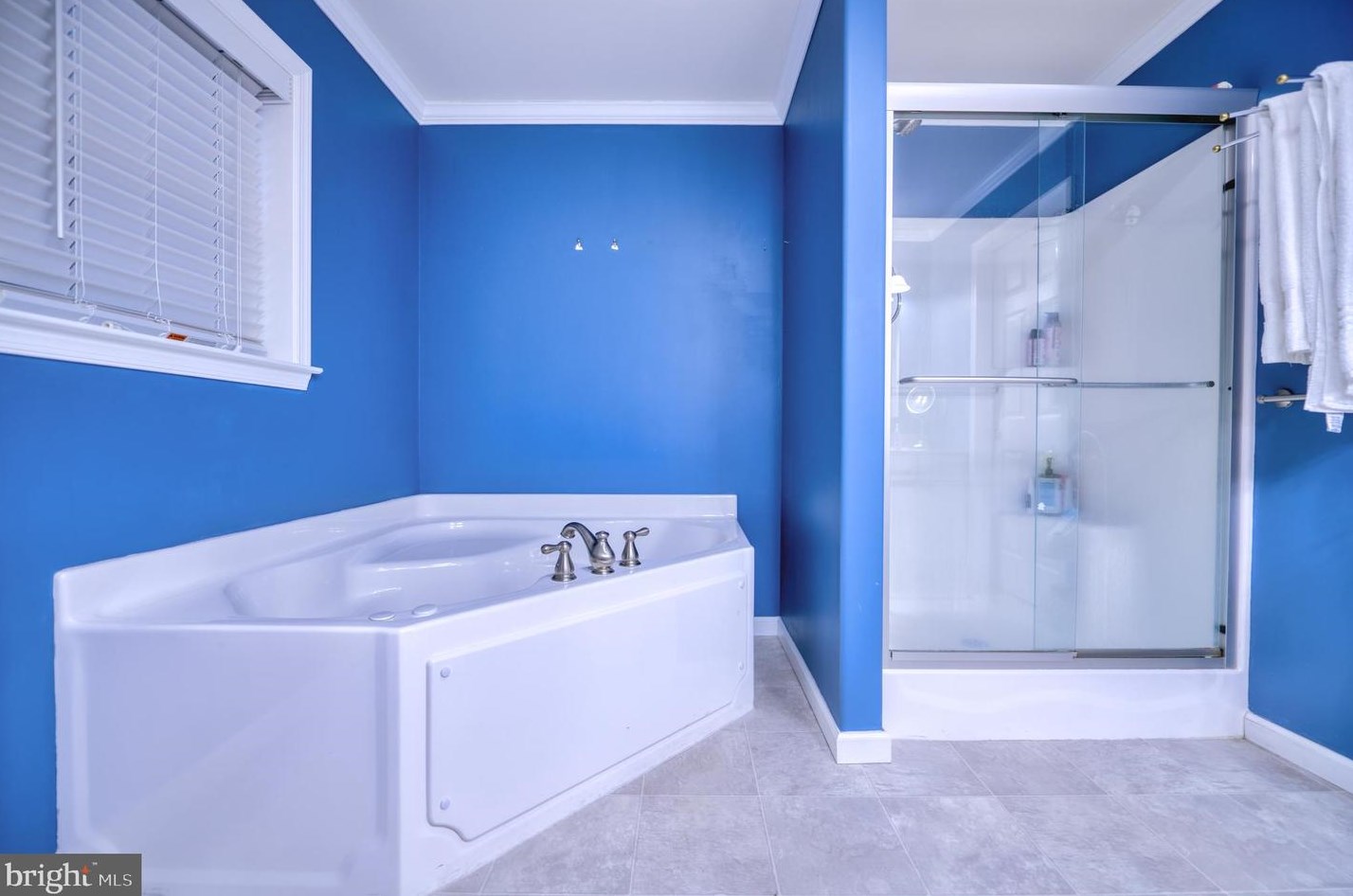 25 Schuylkill Rd, Tuckerton NJ  08087-1127 exterior