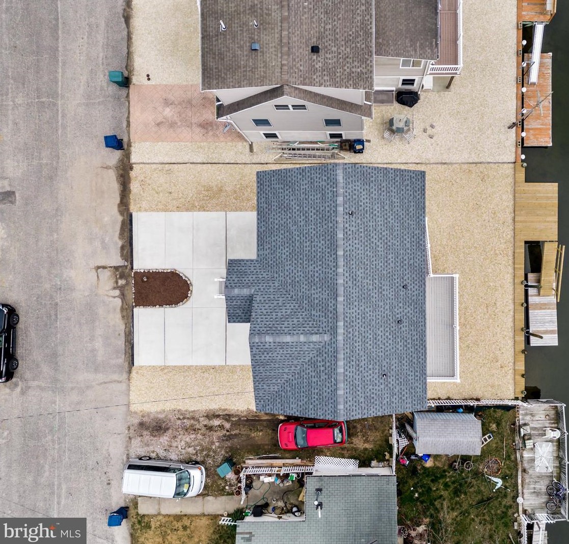 27 Brig Dr, Tuckerton NJ  08087-1618 exterior