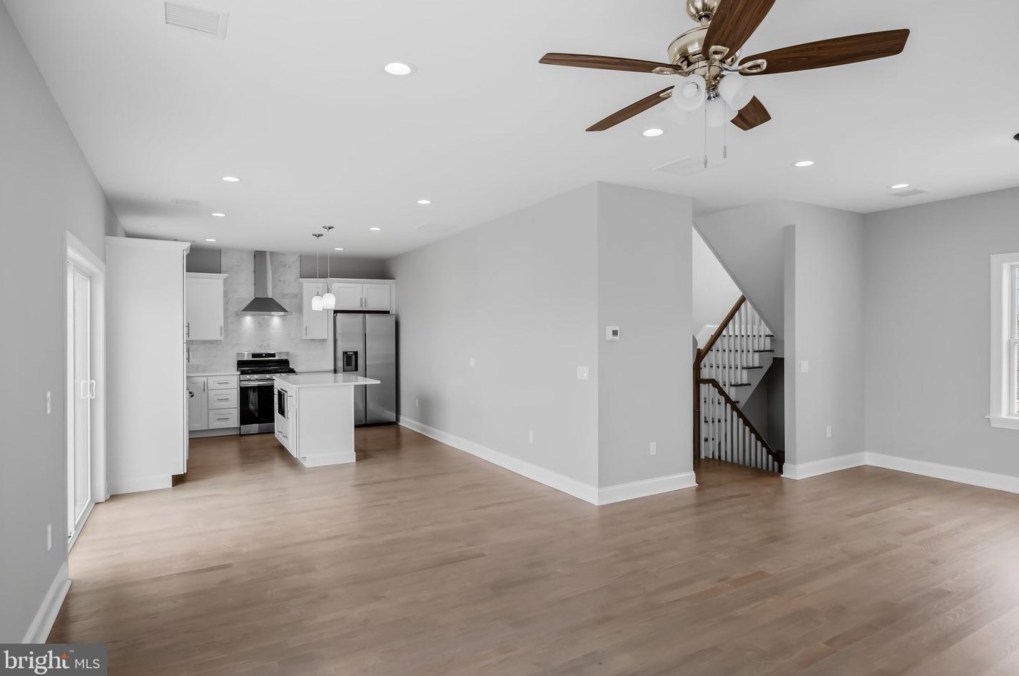 27 Brig Dr, Tuckerton NJ  08087-1618 exterior