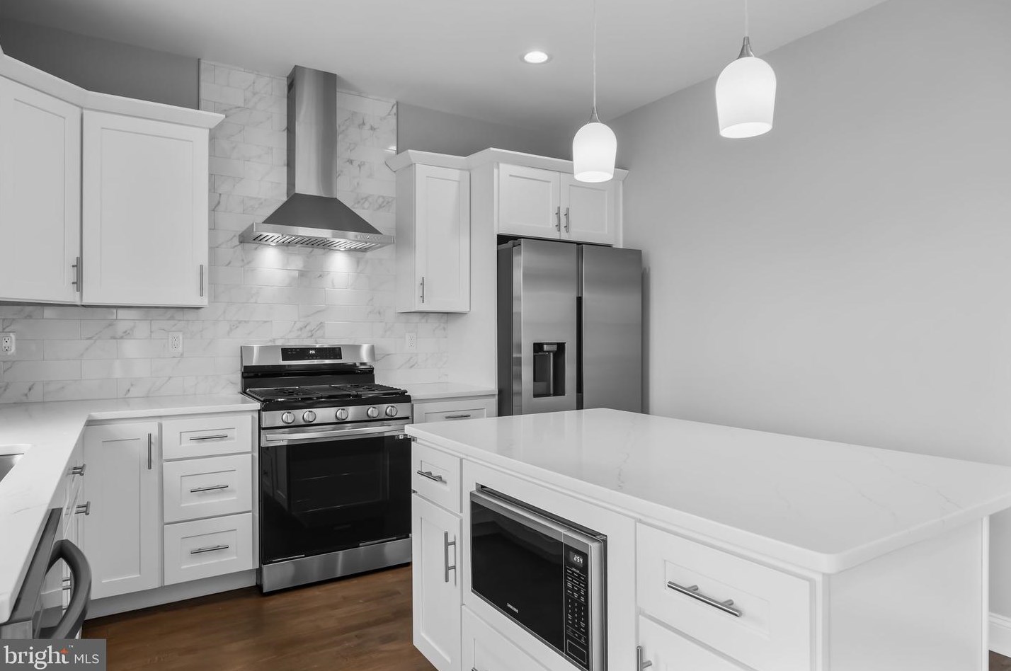 27 Brig Dr, Tuckerton NJ  08087-1618 exterior