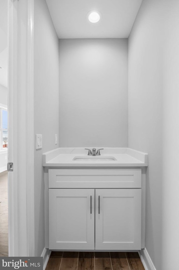 27 Brig Dr, Tuckerton NJ  08087-1618 exterior